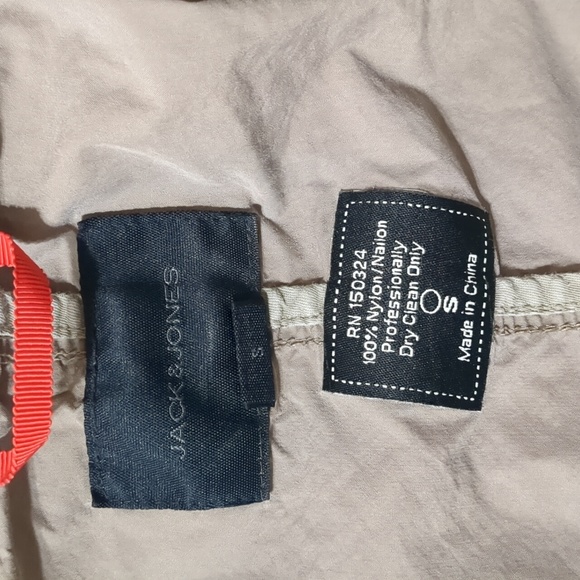 Jack & Jones Lightweight Nylon Jacket  Full Zip women's size Small - Picture 4 of 9
